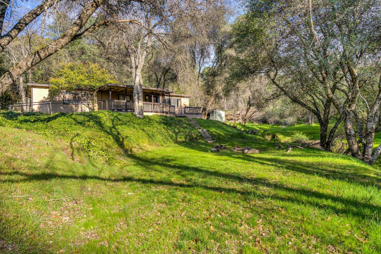 Mountain Trail Lodge And Vacation Rentals Oakhurst Exterior foto